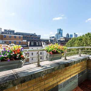Modern Tower Hill Penthouse