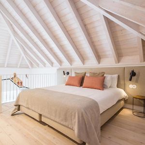 Lodo Suits Se - Mezanino Room By Hd