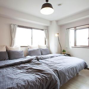 Appartement à 3 Chambres à Coucher