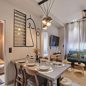 Appartement à 2 Chambres à Coucher