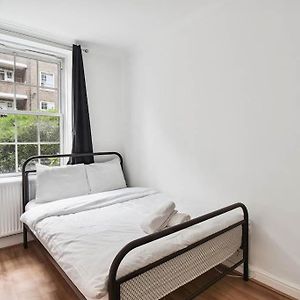 Aplacetostay Central London Apartment, Waterloo