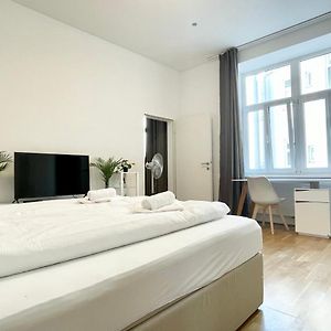 Appartement à 2 Chambres à Coucher