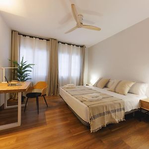 Bravissimo Figuerola, Spacious 3-Bedroom Apartment
