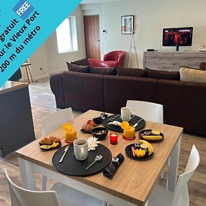 Appartement à 2 Chambres à Coucher