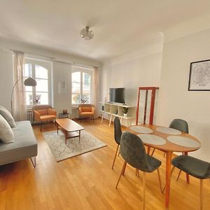 Appartement à 2 Chambres à Coucher