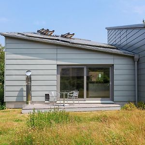 Contemporary Bolthole, Short Walk From City