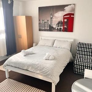 Beautiful Rooms Close To Brick Lane
