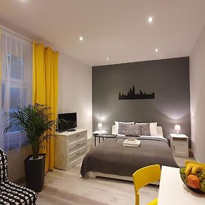 L-2 Krakow Center Studio O&P Apartfamily