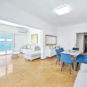 Appartement à 3 Chambres à Coucher