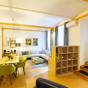 Appartement à 2 Chambres à Coucher