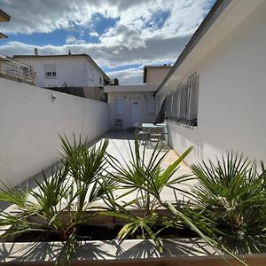 Beau Studio Independant A15Mn De La Plage, Proche De Toute Commodite