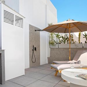 Magnificent Renovated 2Bd 2Bth Duplex With Terrace - City Centre