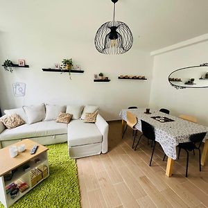 Appartement à 2 Chambres à Coucher