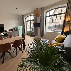 Appartement à 2 Chambres à Coucher