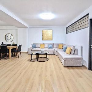 Athens Divas King Suite