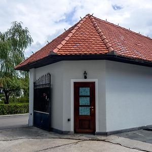 Riverside Studio 1