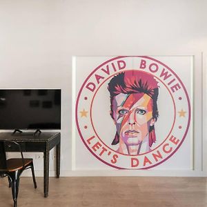 Bowie House - Madrid River-A-Salvad