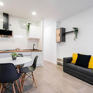 Appartement à 2 Chambres à Coucher