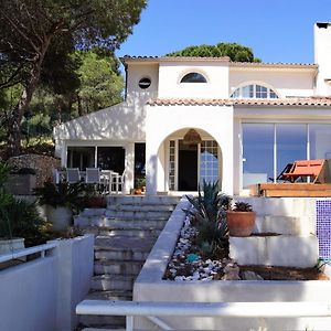 Villa à 3 Chambres à Coucher