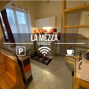 La mezza stationnement
