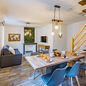 Centre Historique - Free Parking - Self Checkin - Wifi - La Cabane - Sleepntripbeziers