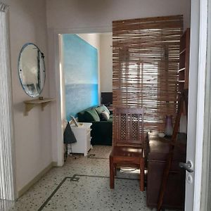 Retro Comfy Home Near Monastiraki