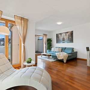 Appartement à 2 Chambres à Coucher