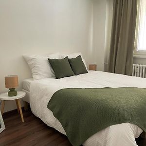Appartement à 3 Chambres à Coucher