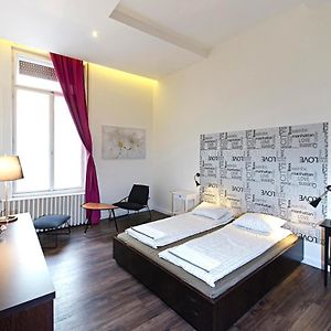 Central 5 Guest House