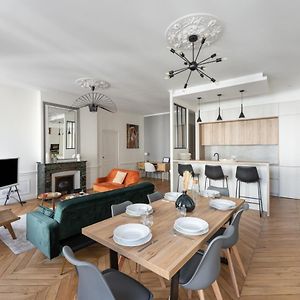 Appartement à 3 Chambres à Coucher