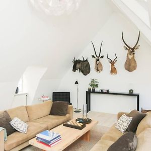 Appartement à 2 Chambres à Coucher