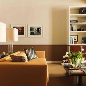 Les Suites Cinabre