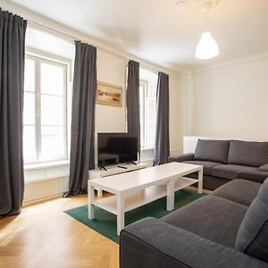 Appartement à 2 Chambres à Coucher