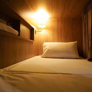 Dormitory Room Mixed