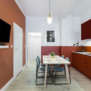 Appartement à 3 Chambres à Coucher