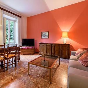 Appartement à 3 Chambres à Coucher