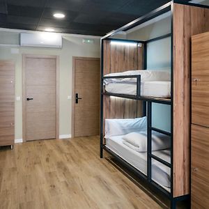 Dormitory Room Mixed