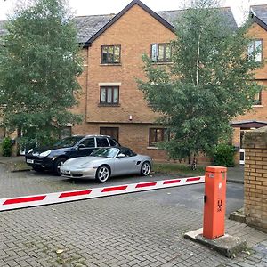 Oxford City Centre Apartment With Parking