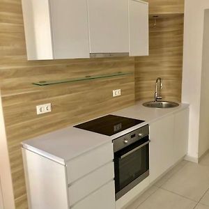 Appartement à 3 Chambres à Coucher
