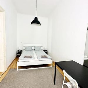 Best Location - Cozy City Centre Apartment