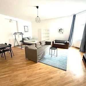 Appartement à 2 Chambres à Coucher
