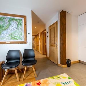 Grand Paradis B01 - Modern With Great Location