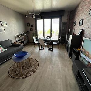 Appartement à 2 Chambres à Coucher