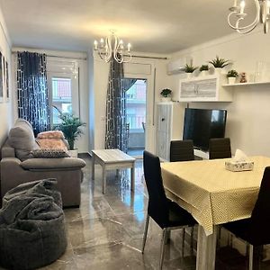 Appartement à 3 Chambres à Coucher