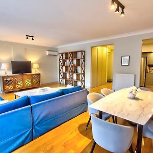 New Build With Modern Amenities And Balcony