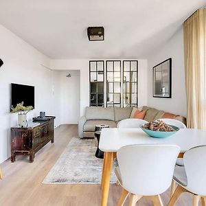 Appartement à 2 Chambres à Coucher