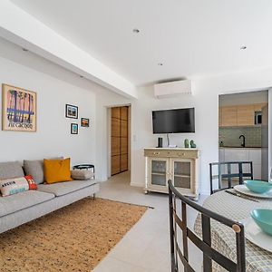 Appartement à 2 Chambres à Coucher