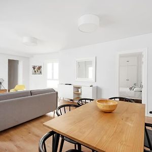 Appartement à 3 Chambres à Coucher