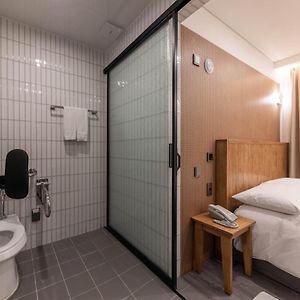 Chambre Double avec Accès aux Personnes Handicapées