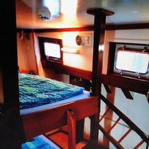 Schiff Ahoy, Hotelschiff, Hausboot, Boot, Passagierschiff